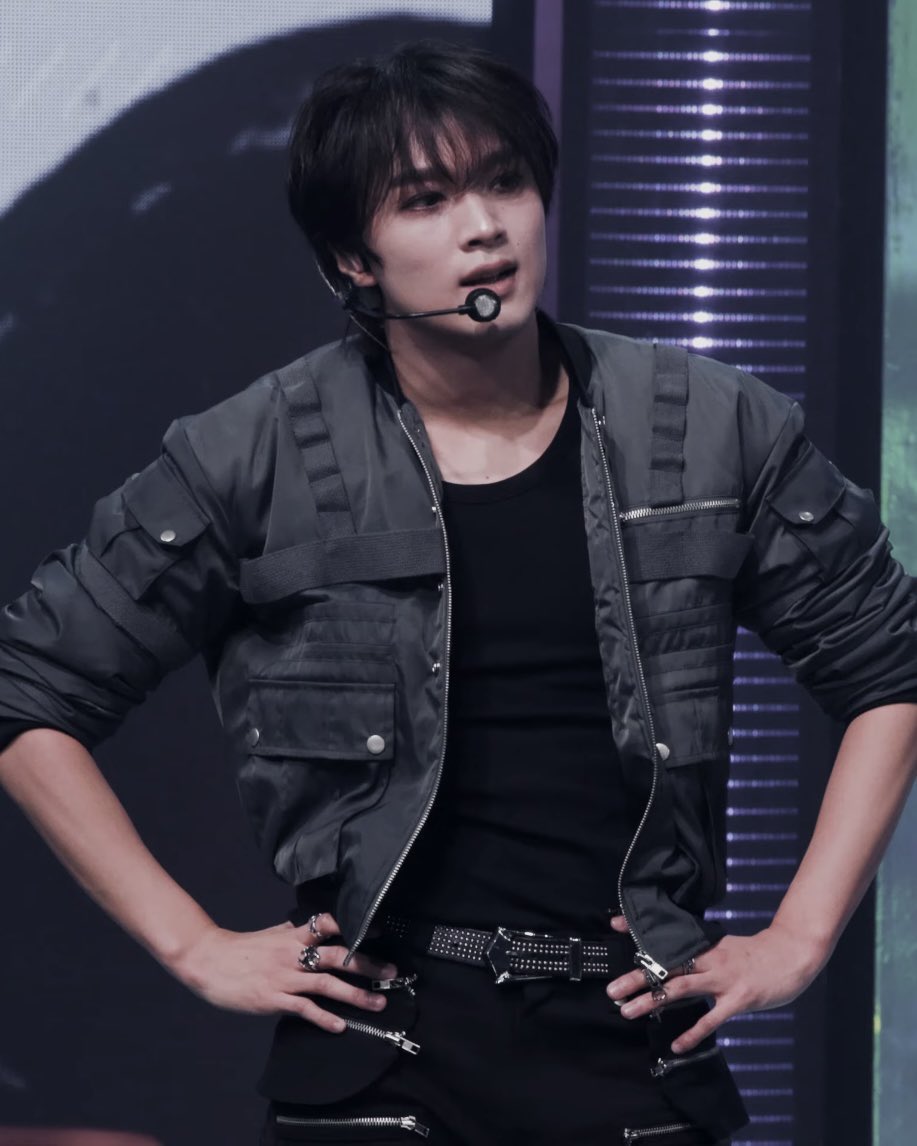 คำนำหน้า

  ○ เสี่ย
  ○ ปะป๊า
  ○ ตัวพ่อ
  ○ ตัวท็อป
  ○ ตัวแด๊ดดี๊
  ○ ตัวพ่อทุกสถาบัน
  ◉ ถูกทุกข้อ