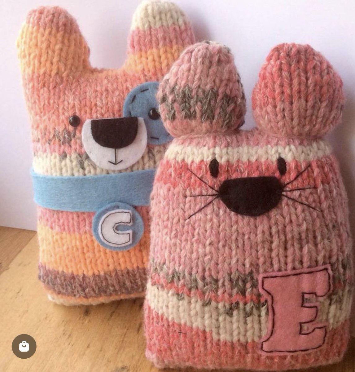 Hello #longweekend! 
Back to rainy weather here in Wales- not quite cats and dogs though! (Knitting Patterns: Love Pups and Big&Small Cats)
.
.

#knittersoftwitter #notonthehighstreet #yarn #knitknitknit #loveknitting #yarn #knittersgonnaknit #knittingpatterns