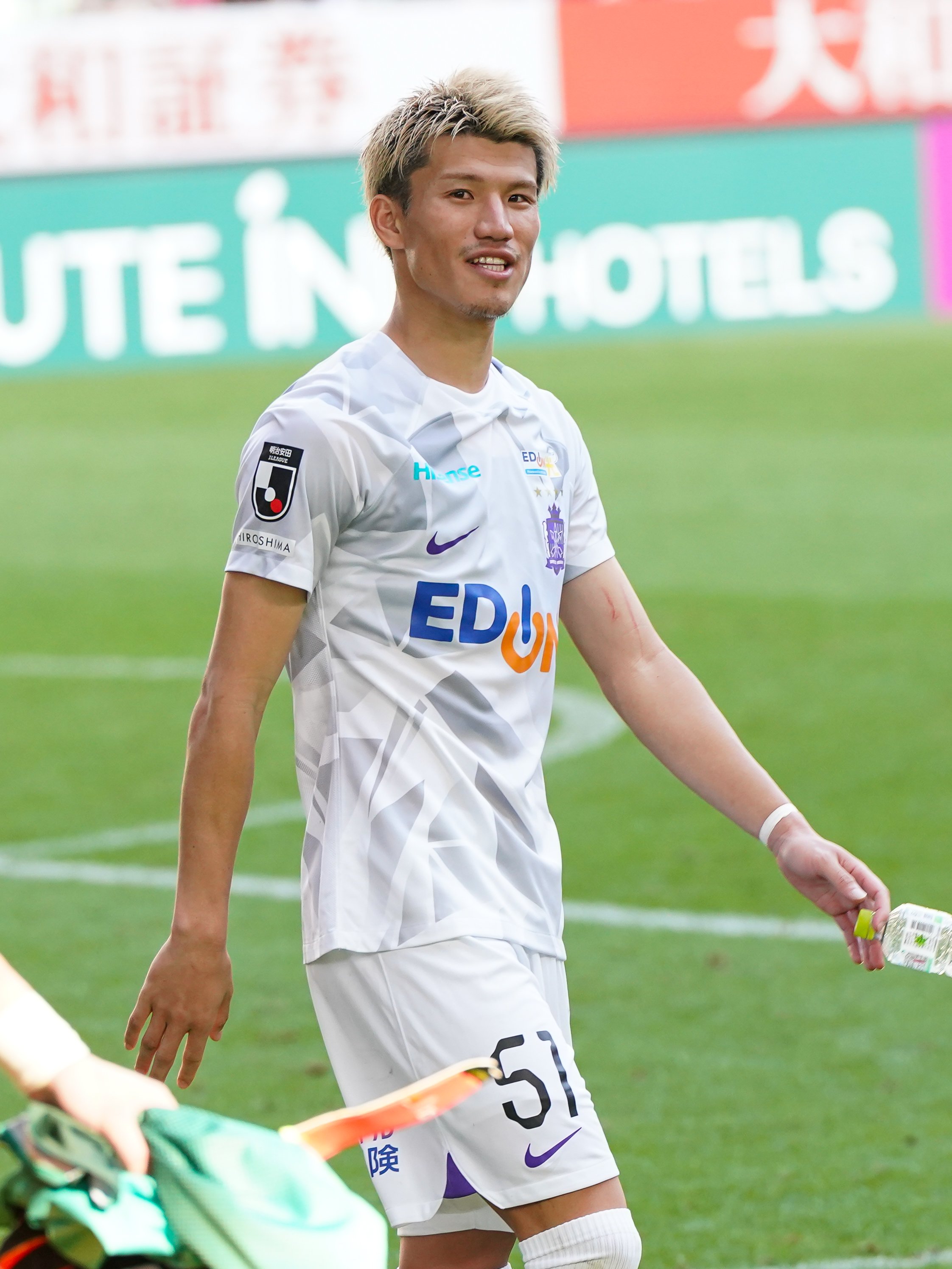 ☆51番 踏み出せ 加藤陸次樹 カラビナ付きユニフォームラバー