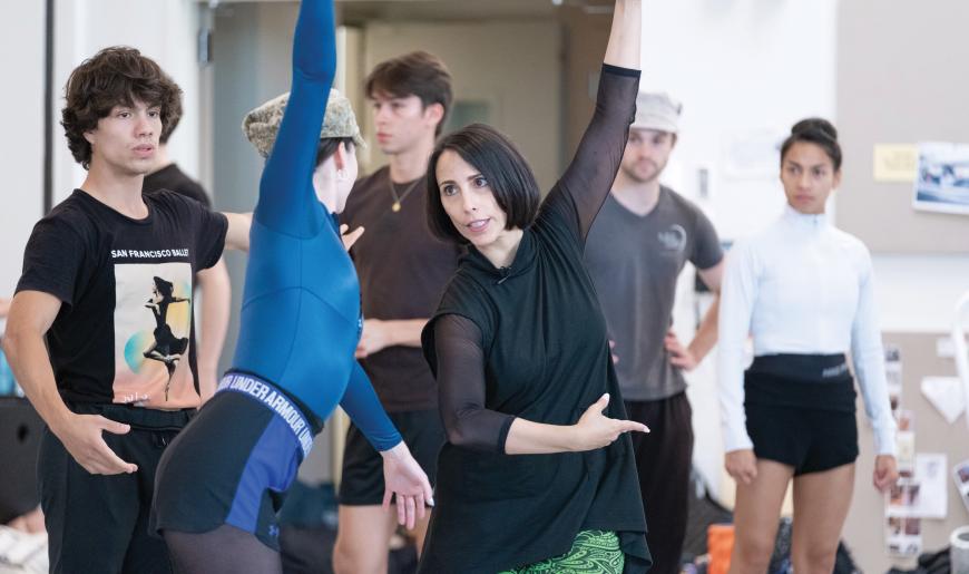 Choreographer @annalopezochoa says, 'I think my dream is story ballets.' You can see seeds of that in 'Broken Wings,' her piece about Frida Kahlo that's being restaged for @SFBallet. sfcv.org/articles/artis… #choreographer #dance #ballet