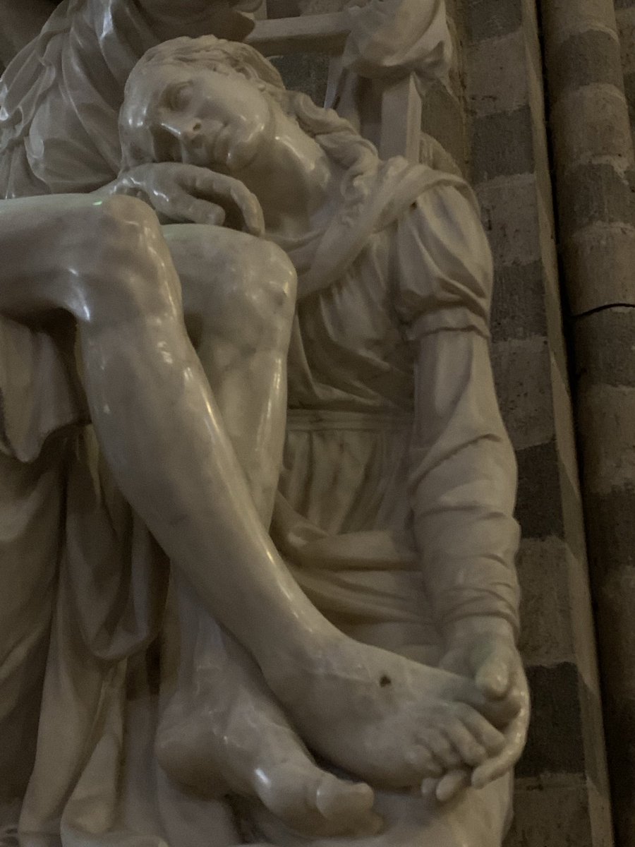 On #GoodFriday , the most moving touch, by hand and by cheek. #MaryMagdalene in the cathedral of #Orvieto , Umbria.