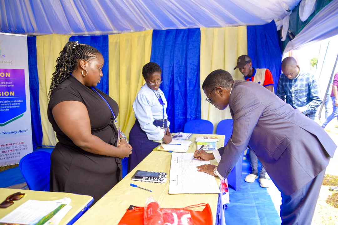 The Katikkiro of Buganda Owek.Charles Peter Mayiga has visited our stall at the ongoing CBS PEWOSA trade fair. The Katikkiro has commended BLB for its efforts to secure the tenancy of people living on Buganda Kingdom land. @BugandaOfficial @bbstvug