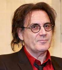 merlinpapin3's tweet photo. .@FredOL69007 Aujourd'hui le réalisateur et scénariste #EricAssous aurait eu 68 ans (décédé en 2020) on lui doit
Nos Femmes
Sexes Très Opposés
Les Gens en Maillot de bain
La Femme défendue
Moi César, 10 ans ½, 1m39
La Boite Noire
Nos 18 ans
Comme les cinq doigts de la main https://t.co/iLBMCaED5J