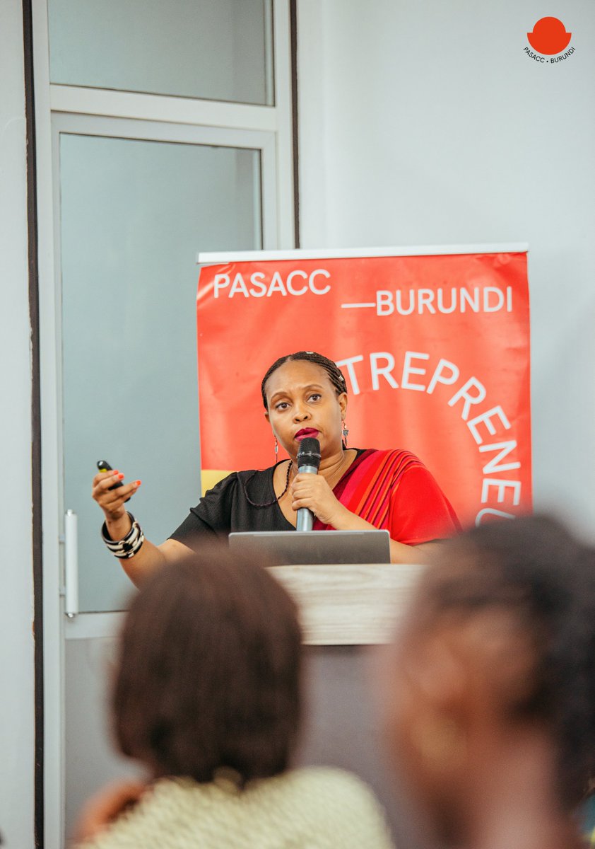 PasaccB's tweet photo. @PasaccB  a été bien plus qu'une simple initiative; il a été un véritable moteur de changement: 38 formations, 329 personnes formées, 22 projets culturels financés, 55 lauréats des bourses de mobilité, 6 soirées partage, 22 entrepreneurs culturels accompagnés. Dixit DG @africalia https://t.co/xThfLEdWpt