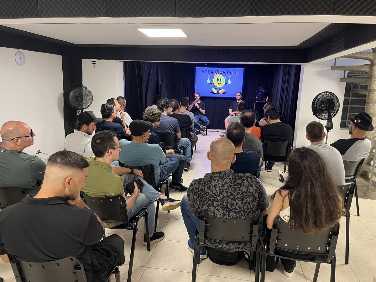 Habemus Casa21! #Bitcoin hackerhouse inspirada por @PlebLab @BOBSpace_BKK @h4ckbs @bitcoinpark_ @BitcoinGrove e @atlbitlab @hub21rs Aqui fazemos meetups, workshops, hackathons e oferecemos um espaço para bitcoin builders trabalharem juntos em São Paulo Powered by @Vinteum_org