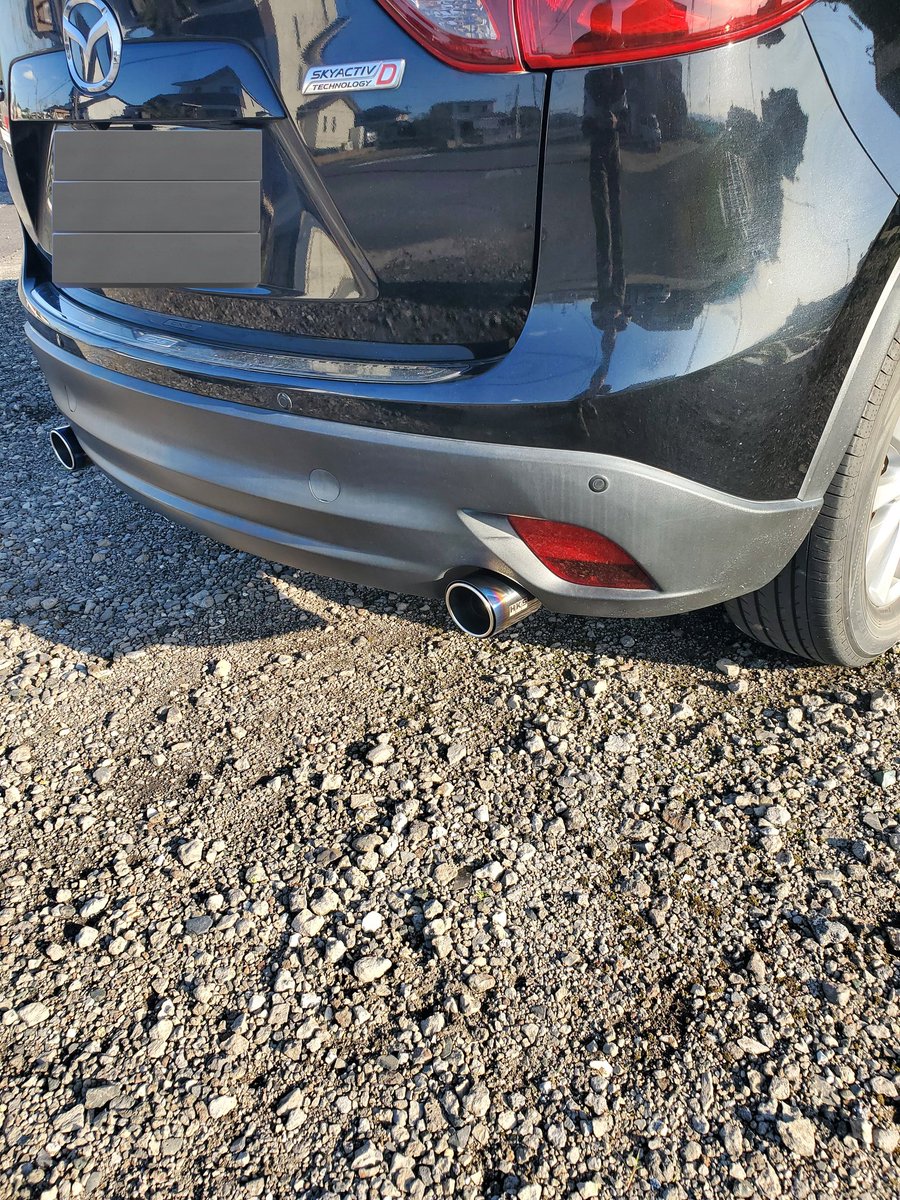 shokidelfin's tweet photo. CX-5のマフラー変えた
エンドピースのみで、センターパイプは変えてないのにパワー、トルクアップした
交換作業は20分位で思ったより簡単 https://t.co/sEvaNqMbcK