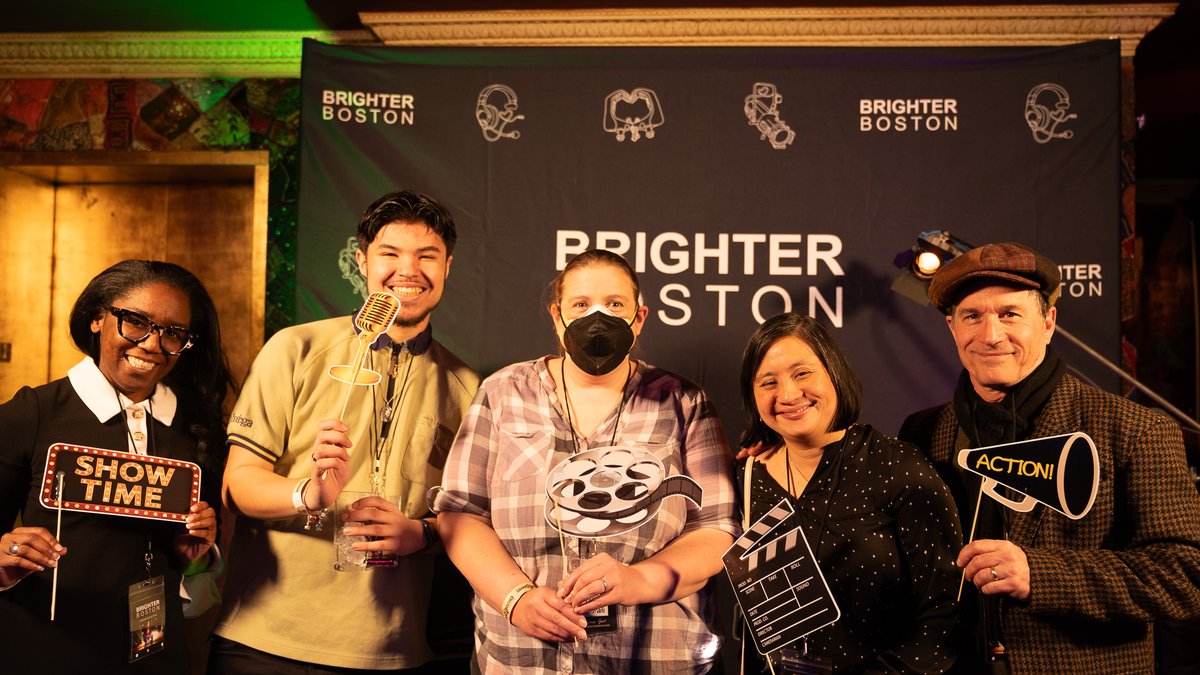 Congratulations to @brighterboston on 10 years of connecting young people to careers in the creative sector! We are grateful to support their work as a grantee. We also reconnected with BAI Alum Antonio Torres and is currently working in the creative sector. #bpsarts4all #artsed