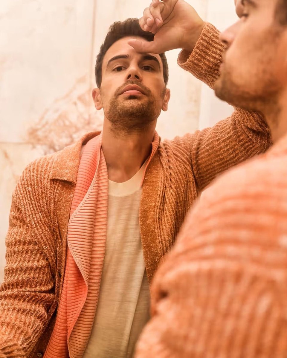 Star of Netflix's 'The Gentlemen', Theo James wears ZEGNA for a spring fashion story in @ObserverUK. #TheoJames