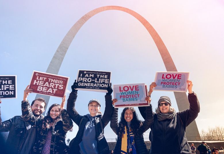 Seventh Annual Pro-Life “March on the Arch” Brings Hundreds of Pro-Lifers to Downtown St. Louis buff.ly/3VyQUxJ