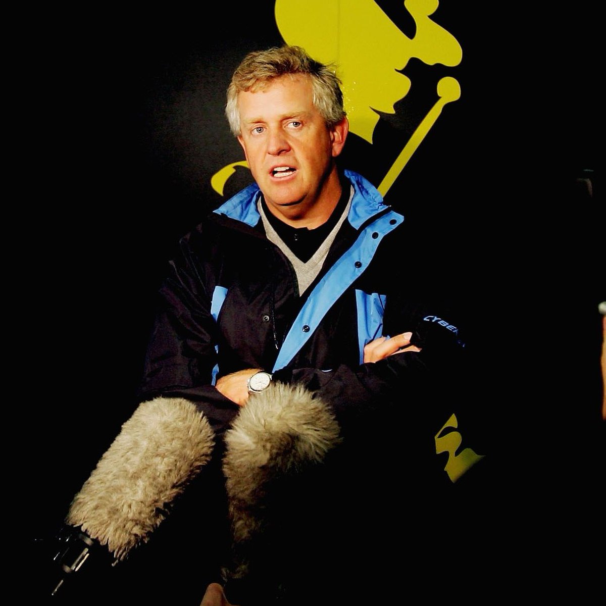 With #DesertIslandDiscs trending on Twitter, I feel compelled to relive Colin Montgomerie's episode from March 2000 where he says he won a tournament because of a song from the Lion King.

A quite incredible interview 🧵