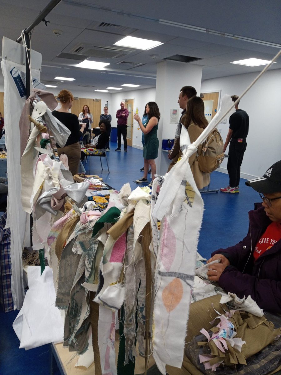 EcoShowandTell's tweet photo. Thank you to everyone who made our inaugural #Finchley Sharing Space event such a success. We got great feedback about the second-hand gift swap; making scrappy bunting; decorating using dye made from food waste and rescued flowers and, nibbling on homemade vegan delights. 👇🏻 https://t.co/u1TmhlM4ak