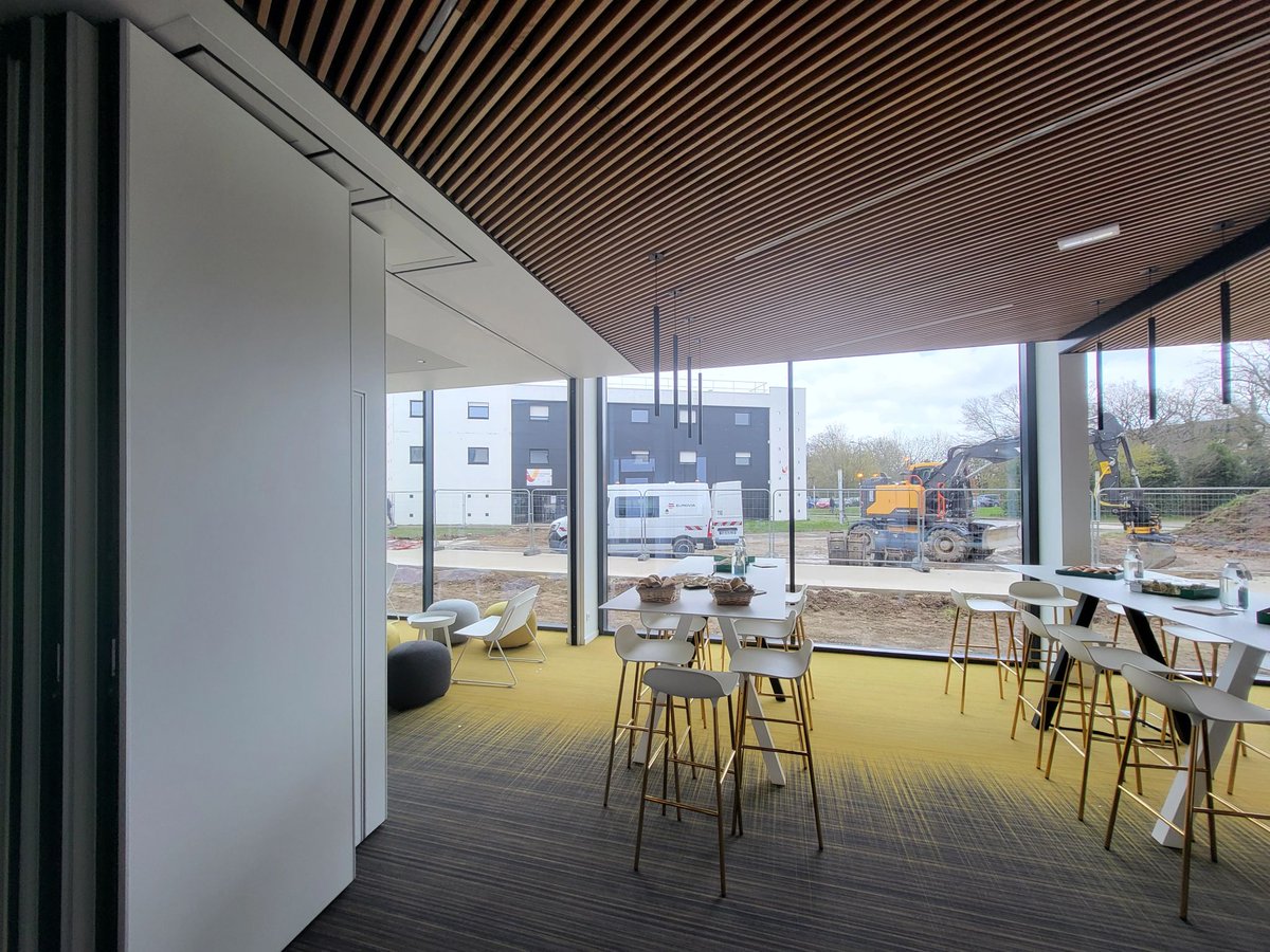 Ravi d'avoir participé au CA de l'EDAGO, avec Me GUILLOIS, administrateur représentant <a href="/barreaustbrieuc/">Barreau de Saint-Brieuc</a>, d'avoir pu écouter les représentants des élèves avocats,  de découvrir la magnifique extension de l'école !
Xavier DENECKER, Bâtonnier de l'Ordre
@EDAGrandOuest <a href="/CNBarreaux/">Conseil national des barreaux - les avocats</a>