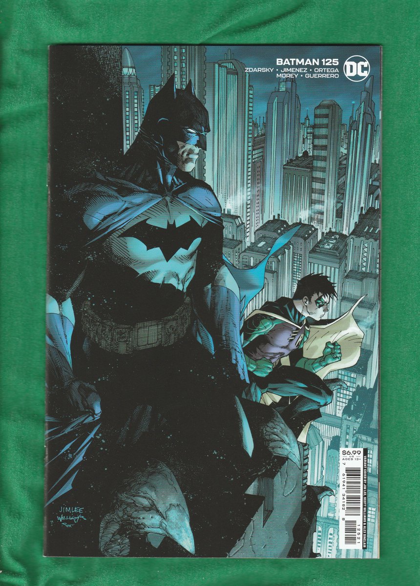 DC Comics 2022 ~ BATMAN #125 (JIM LEE & SCOTT WILLIAMS VARIANT)

ebay.com/itm/4040699397…

#batman #robin #brucewayne #Jimlee #variant #dccomics #DC #ebayseller #comibineshipping #gothamcity #thebatman #batmancomics #chipzdarsky #jorgejimenez #belenortega #scottwilliams