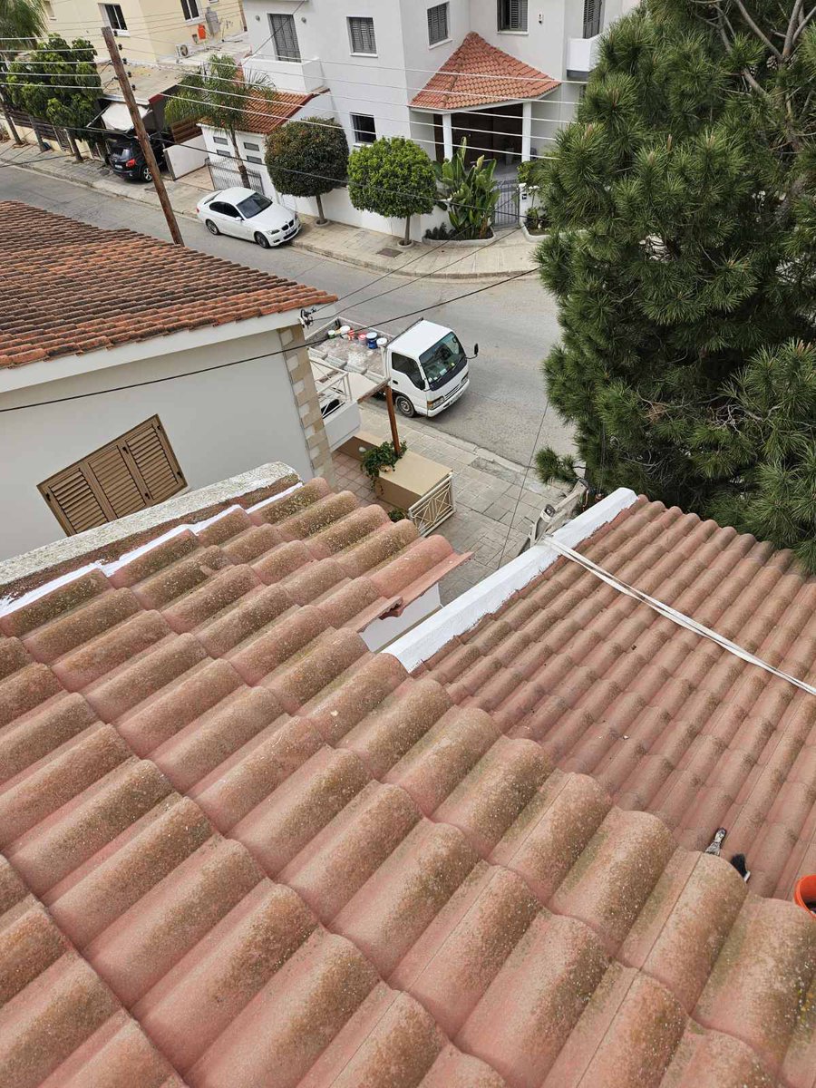 mllinea1's tweet photo. LINEA FITTINGS LTD. RENOVATIONS-MAINTENANCES-CONSTRUCTIONS.SCHEDULED ROOF MAINTENANCE IN A HOUSE. https://t.co/qDVbOjThV5 https://t.co/fkDtei1qkk