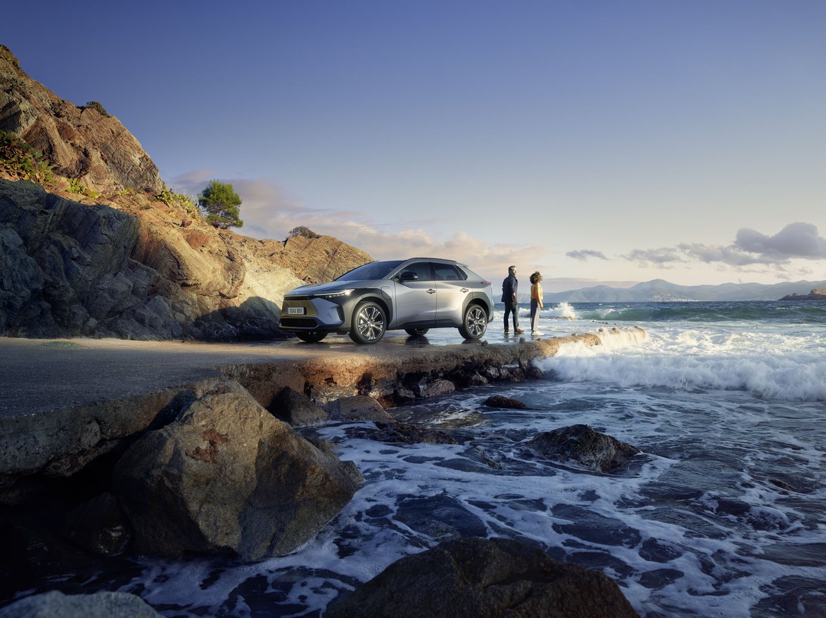 How's your Easter Weekend looking and where are you taking your #Toyota?
🏙 🌄 🛣 🐣
#HarryFeeney #Toyota #Blackpool #Cars #Driving #Driver #CarLife #Weekend #Easter #BankHoliday