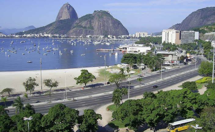 budal's tweet photo. @Romeuderick @Noitedecopa Tem razão. Os gringos conhecem Botafogo mesmo. Esse aqui. https://t.co/YfUc9DqRBo
