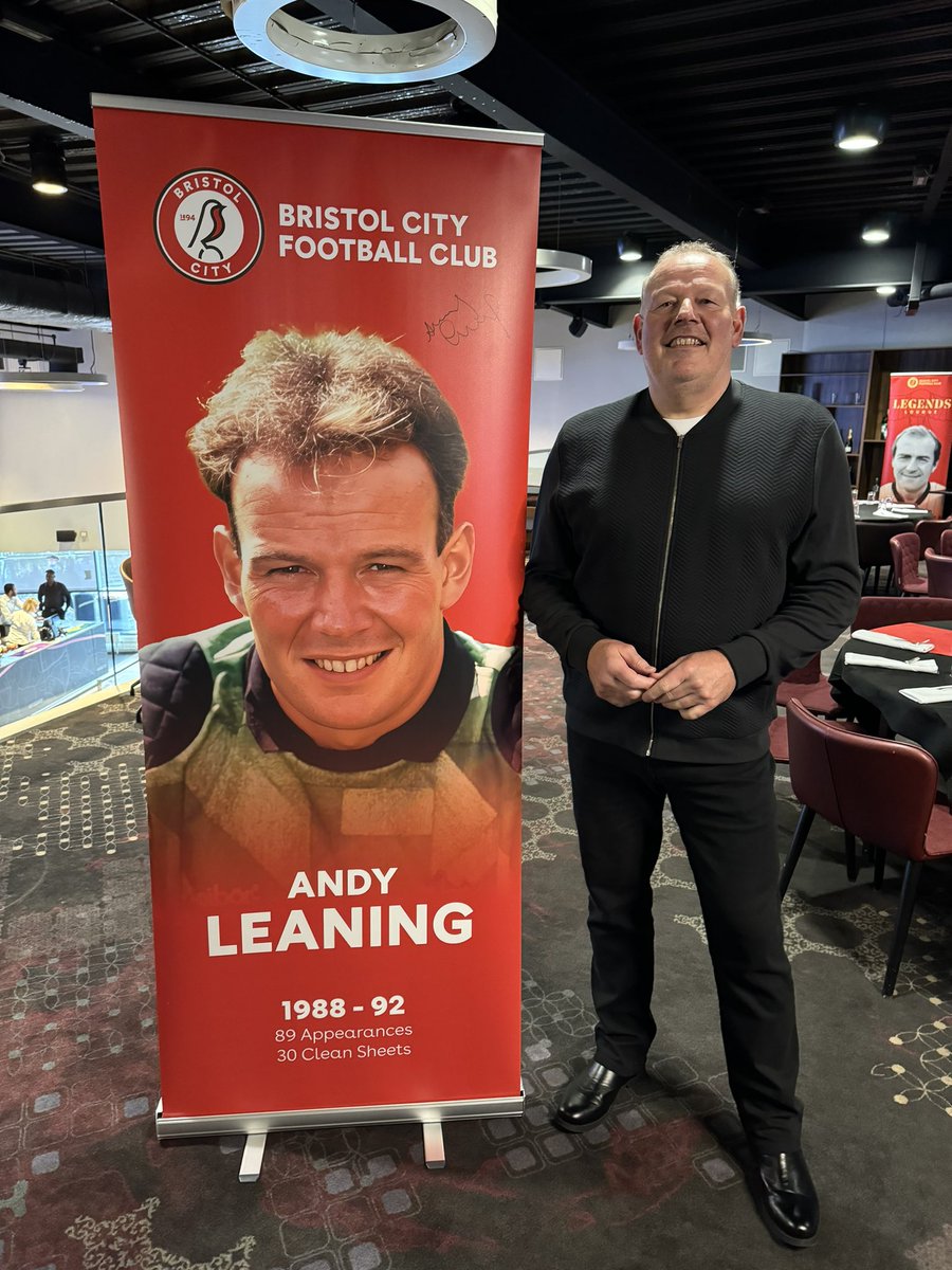 Welcome back to Ashton Gate… Andy Leaning! 🧤🧤