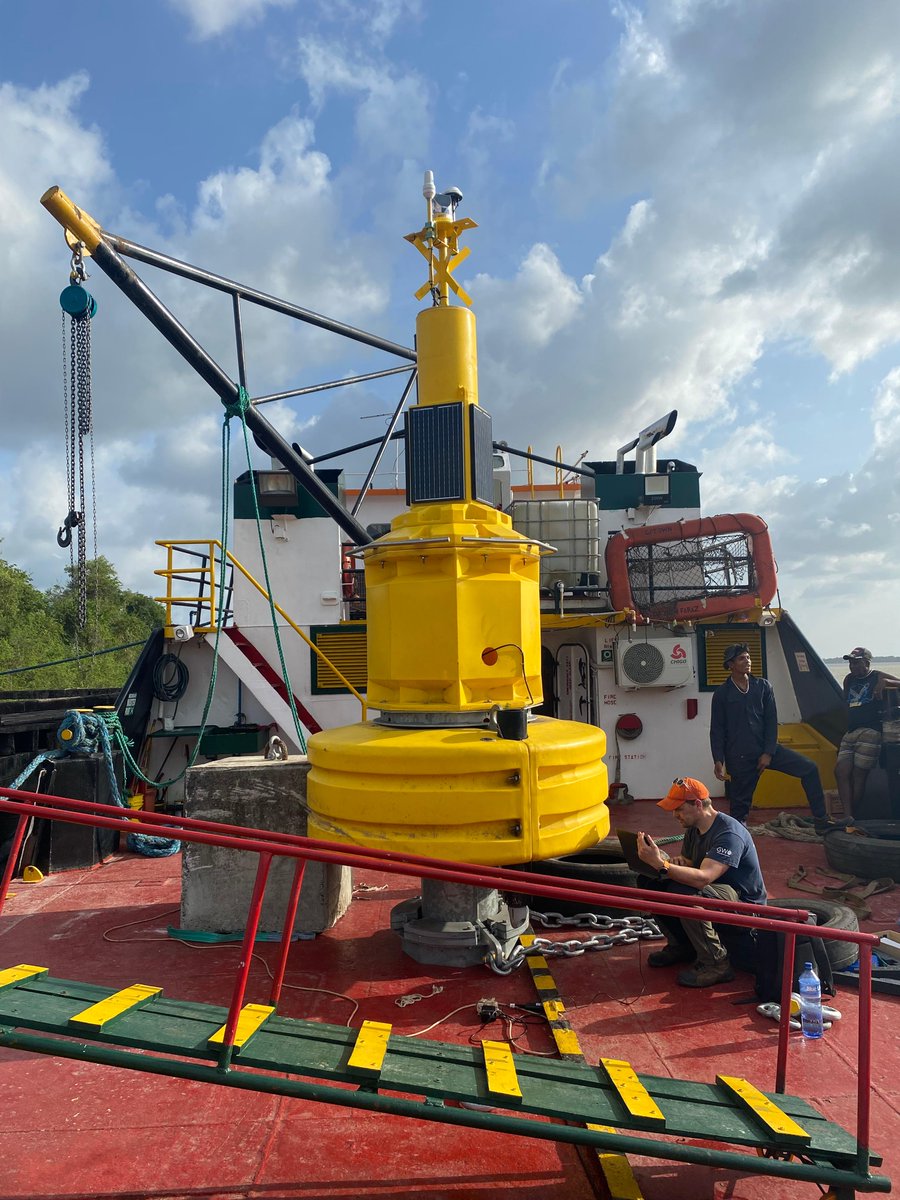 In collaboration with the local government in Guyana and @oceanwise_eu, we recently installed a buoy to collect tidal and current data for the approaches to Georgetown. The data the buoy collects will help inform safe navigation and marine management. #DataCollection