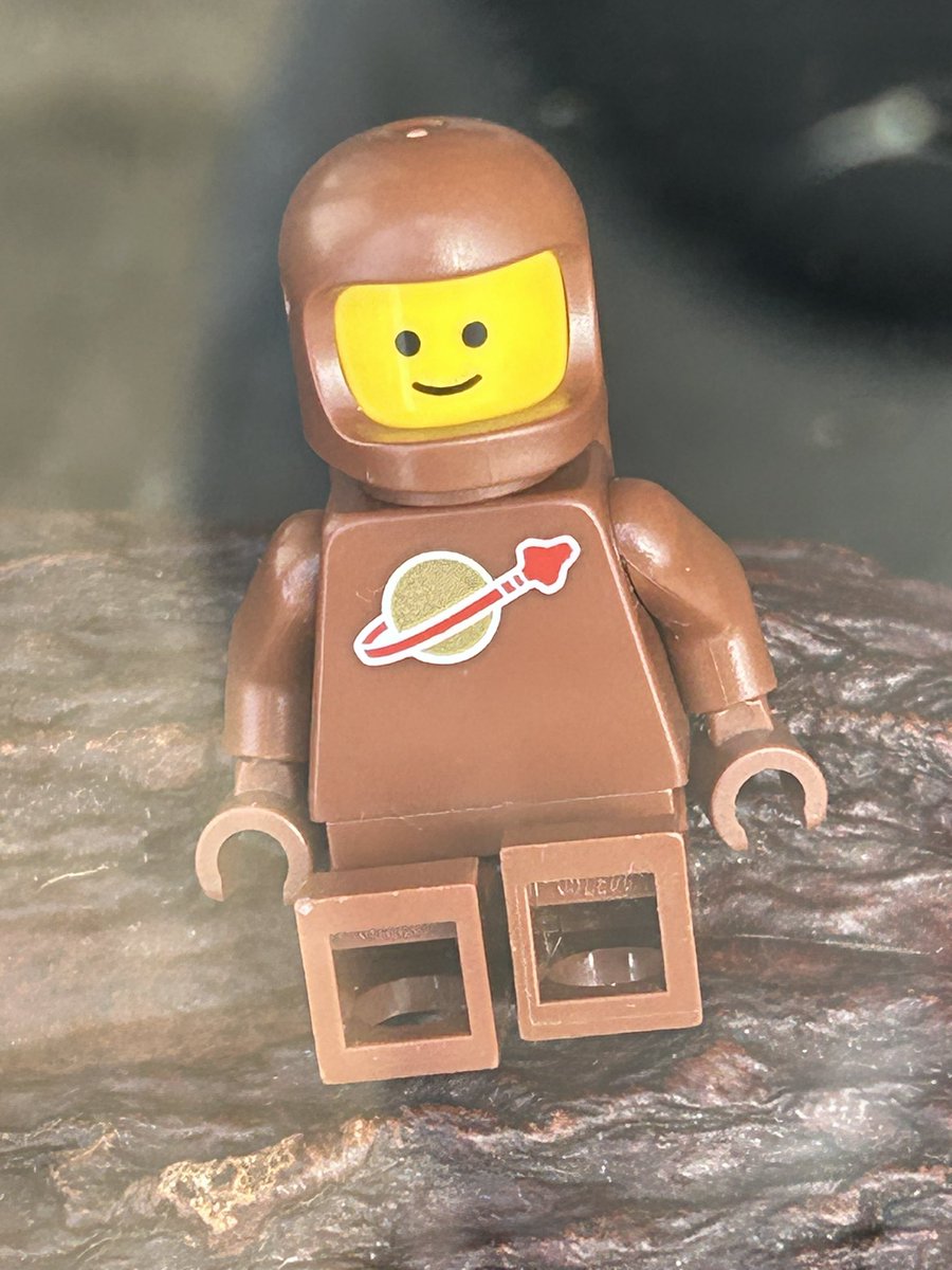 Today marks the start of the Portland Road Minifigure Trail Will this space Minifigure be one of the ones hiding? We have 31 shops along Portland Road Entry forms either via my website or from Tea Leaf cafe brightonbricks.com/legominifigure…
