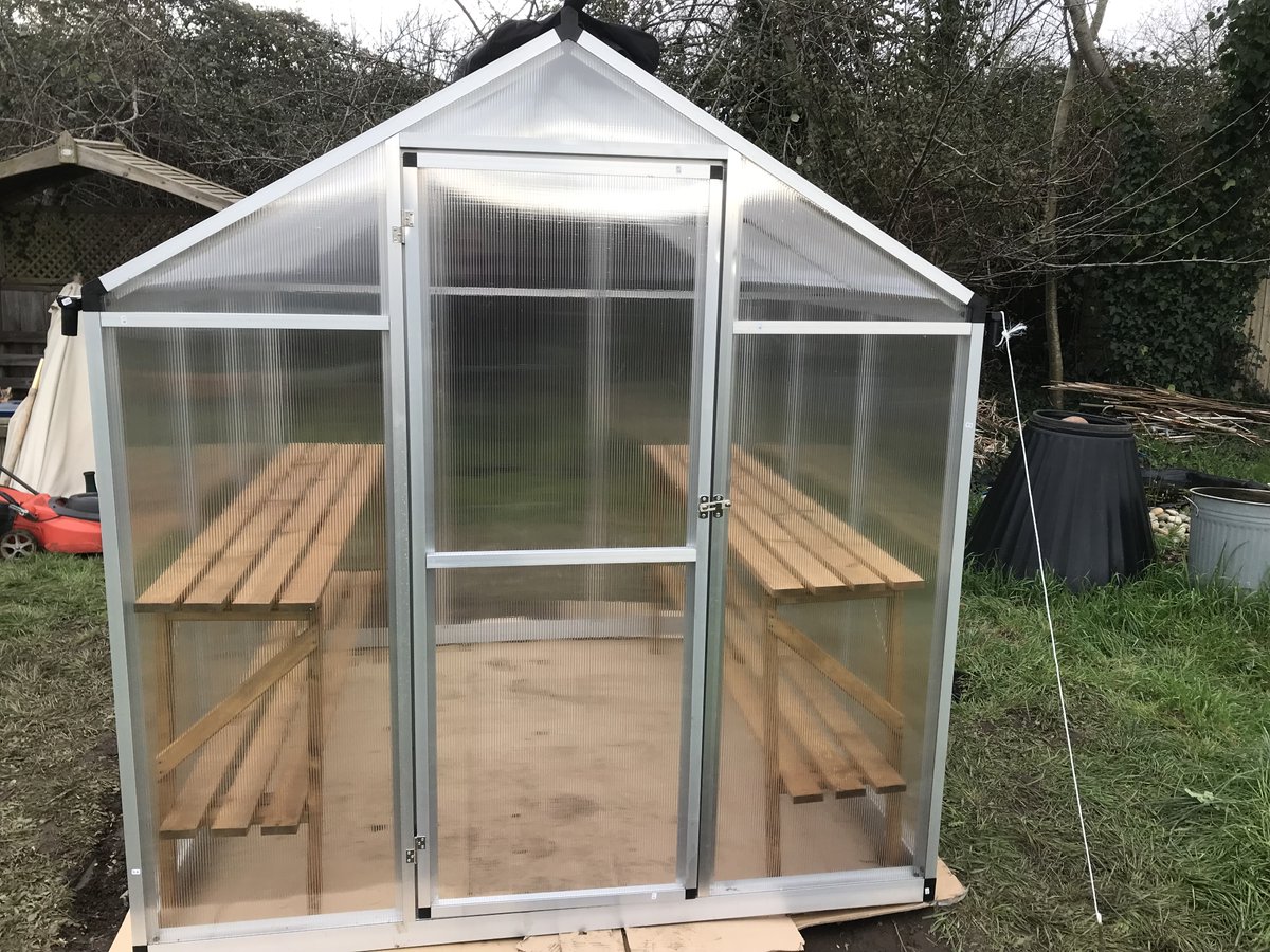 Thank you to the team from Open Reach for their hard work in putting up a new accessible green house on our Budding Friends Allotment. We are so grateful to have community support from groups like this 😊 🥕 🌺