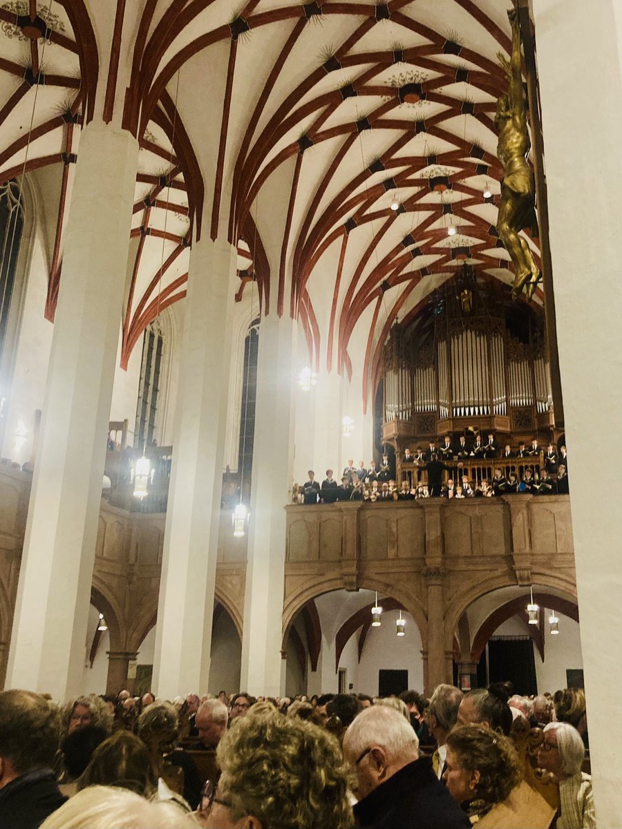 ManuelBrug's tweet photo. Good Friday 300 years ago #Bach offered humanity (and some Leipzig Protestants too) the #stjohnspassion. We have no testimonial of creation, but I will talk tomorrow 9:10 #MDR about actual revival with thomaskantor #reize #thomanerchor #danieljohannsen @BenjaminAppl #jjorlinski https://t.co/15KfXrwOLk
