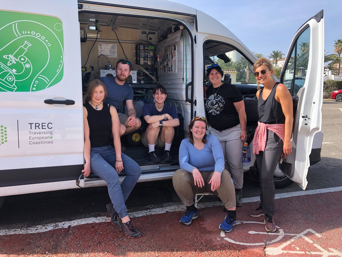 It's time to say goodbye, Barcelona! The sampling activities are over and the #EMBLtrec teams will soon be leaving for their next destinations: Italy 🇮🇹 for the Advanced Mobile Lab, and France 🇫🇷 for the land-sea sampling team! See you next week! 📸T. Haize, A. Grekova/EMBL