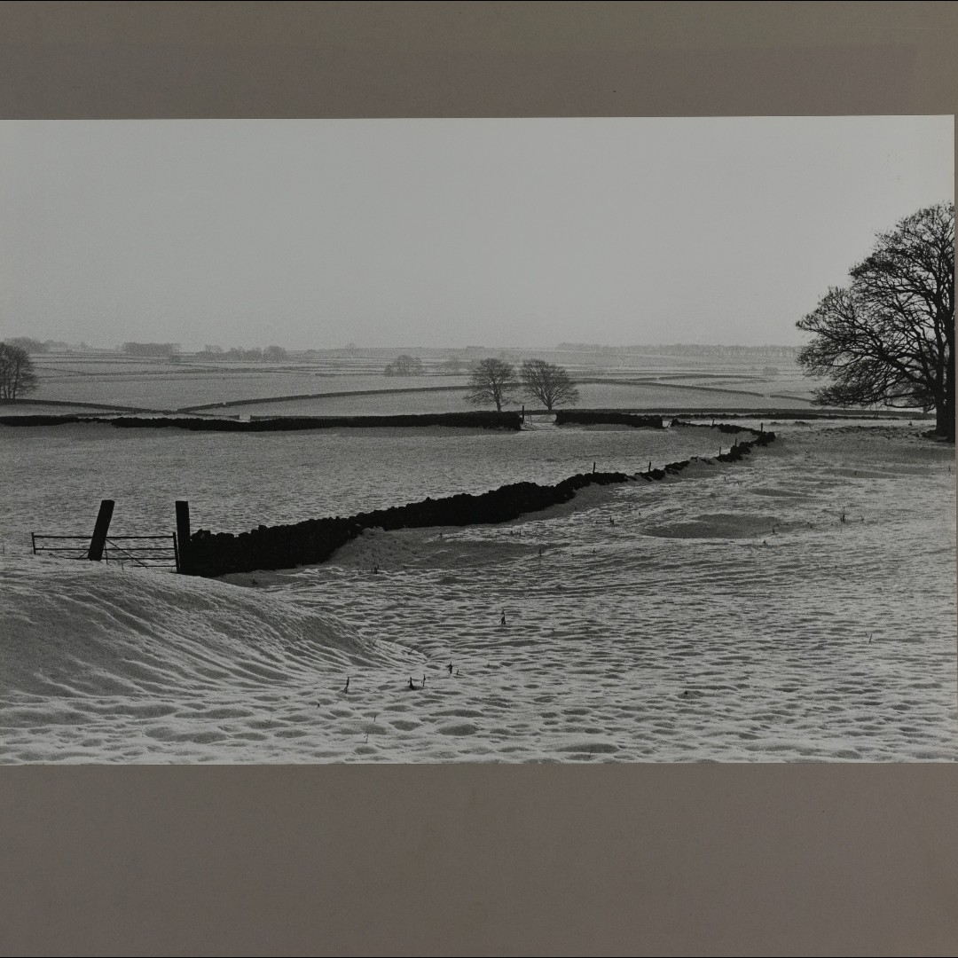 #PhotoFriday📸 #DYK we have a collection of prints by John Vere Brown(1925- 2000)? These 23 silver bromide prints are his only known #Derbyshire work. We think they were taken between 1971-1973 when he lived at Ollerenshaw Farm, Chelmorton.❄️ More👉 ow.ly/mGqw50QUrAm