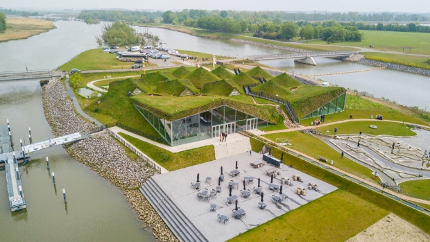 Biesbosch Museum bestaat 40 jaar: nooit eerder geëxposeerd werk Thomas van Heck te zien -  hetkontakt.nl/heusdenenalten…