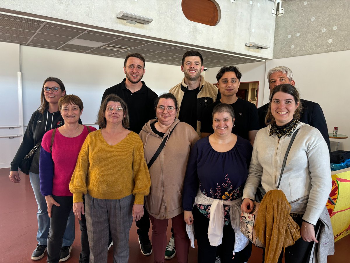 Ce sont en effet près de 300 maillots qui ont été transformés en blouses pédiatriques grâce aux couturières de l’<a href="/ASEI_asso/">A.S.E.I</a>, pour être offertes à plusieurs services du CHU de Toulouse : cardiologie, néphrologie, traumatologie ...