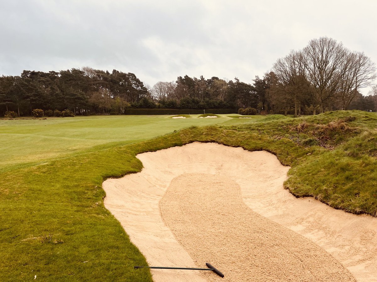 The second and final phase of Green Course bunker renovation is now complete and open for play today. Amazing work from the Greenkeeping team to transform 66 bunkers over the last two winters completely in-house.