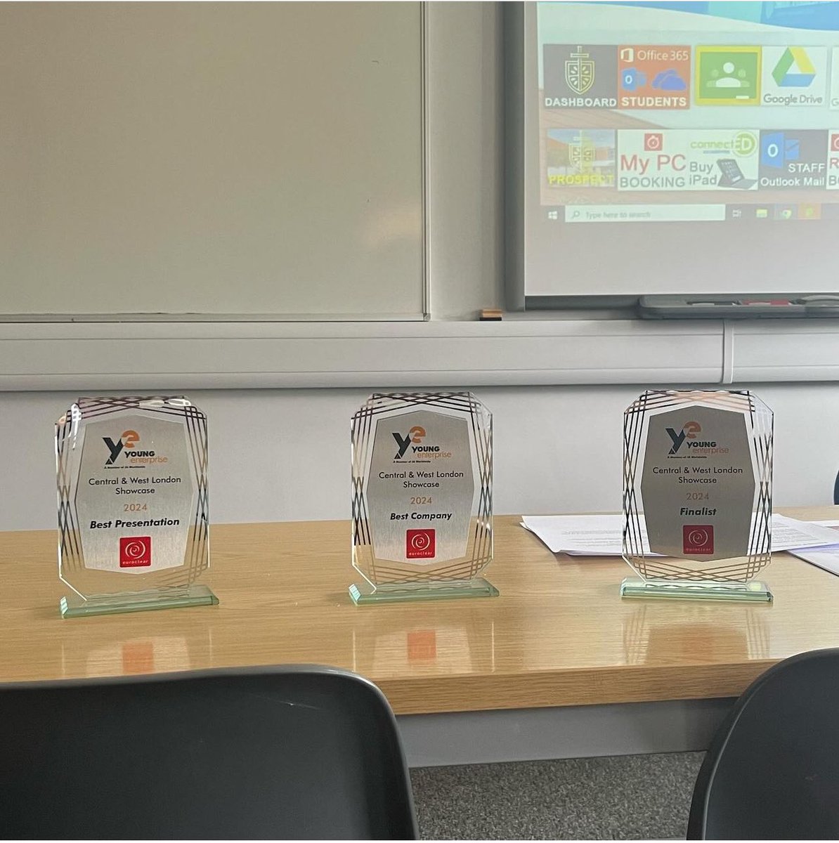 Our Young Enterprise team, Izolace, took part in the Central London Final for their innovative product, Snuggles. This came after their day at Spitalfields Market, where they sold out in 2 hours. Guess what? They won Best Presentation and Best Company! Well done to all the team👏