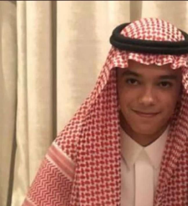 رغم وجع التذكّر للراحلين، لكنني أسلو بتذكر رحمة ربي وكرمه في كل لحظة أتذكر فيها ابني المهند.. 

كم أشتاق له..
رحمه الله ووالديّ وأختي وجميع موتى المسلمين 🙏🏼