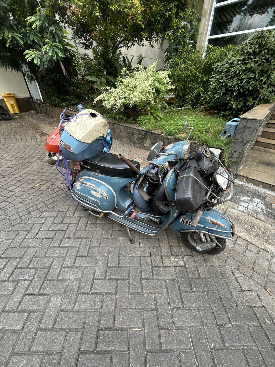 Angkut rongsok yang berduit dulu.. berat cuk😅