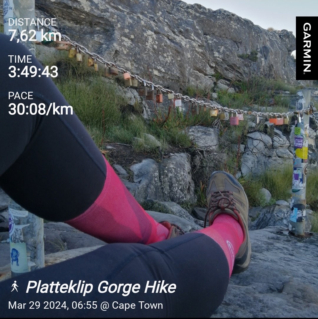 hiking with my son and friends 🤱♥️

📍Platteklip Gorge

#HikingKids
#Hiking
#Mountains
#Nature
#IPaintedMyHike
#HikingWithTumiSole
#TheMountainsAreCalling
#TableMountain