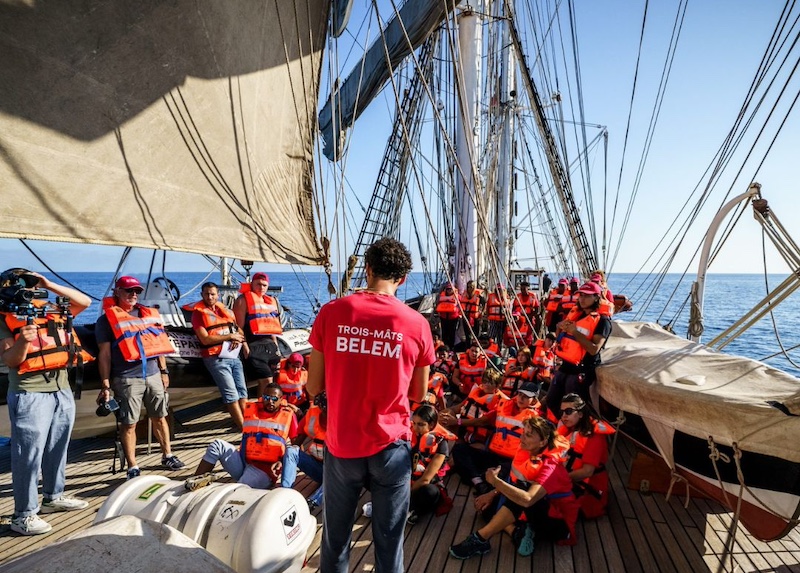 🌊⛵ #Montpellier : La @CaissepargneLR offre à 30 jeunes une aventure inoubliable à bord du majestueux trois-mâts #BELEM pour un stage d'#insertion unique. Une expérience de navigation et de découverte au service de l'inclusion sociale ! bit.ly/4cwdLjs