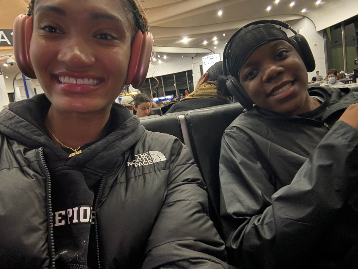 These two off to Houston for Mcdonald's All-American games. @McDAAG @starinmaking22 @zan1a_