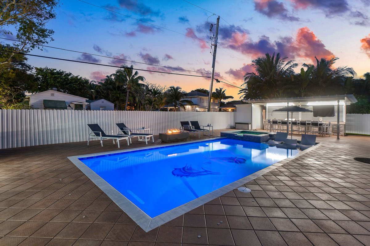 ymadan's tweet image. OPEN HOUSE SAT. March 30th
1-3PM🏡
747 Avon Road WPB, FL 33401
Renovated 3/2 in Flamingo Park
Offered at $1,550,000