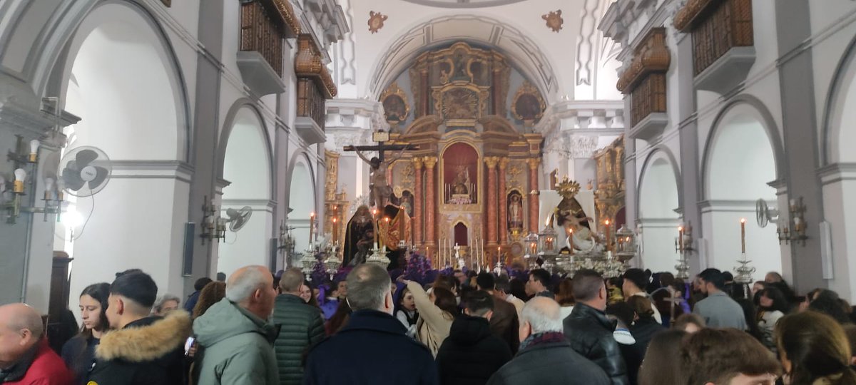 La Junta de Gobierno ha decidido hacer Estación de Penitencia en el Interior de la iglesia de Santa Cecilia con el rezo del Sermón de las Siete Palabras.