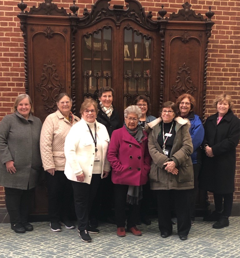 #FlashbackFriday to our museum docents taking a tour of the Dental Museum on campus. UMSON’s Living History Museum, featuring artifacts such as uniforms and medical instruments, is open Tuesdays and Thursdays from 10 a.m. - 2 p.m. thanks to these volunteers. 💉@umdentistry