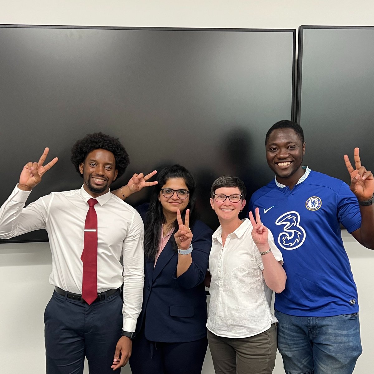 KM_Hines's tweet image. It&apos;s been an exciting month for the #HinesLabUGA... We have our first THREE PhDs from the group! Congratulations to Dr. Keerthi Appala, Dr. Kingsley Bimpeh, and Dr. Christian Freeman!  I&apos;m so proud of you! @keerthy_appala @CFreeChem @BimpehKingsley @UGAChemistry