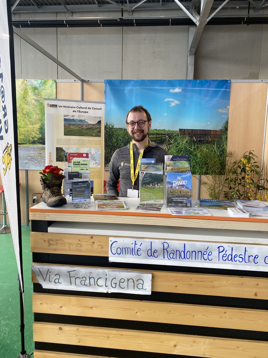 ViaFrancigenaEU's tweet photo. 🇫🇷 👣 #AEVF avec la @ffrandonnee ont participé au salon du tourisme 'Salon Destination Marne' pour promouvoir la #ViaFrancigena dans la région de Châlons-en-Champagne, #GrandEst.

Voici comment cela s'est passé : https://t.co/8DL9N14F4v 

#Marne @La_Champagne https://t.co/loPteSl4jh