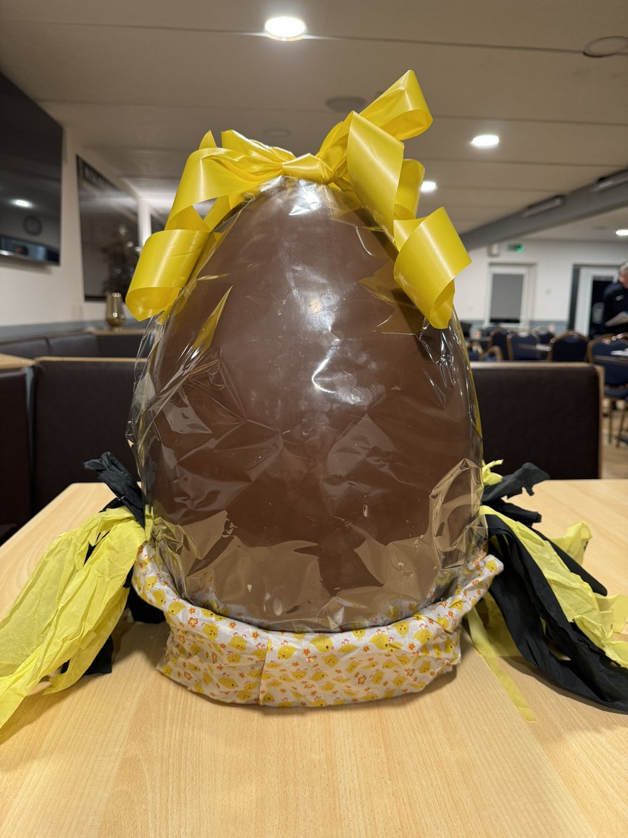 🐣 | Easter Raffle With today’s game having been postponed, our Easter Raffle will now roll over to next Saturday’s fixture with @Mallet_AFC. 🎟️ Tickets can still be purchased between now and then. £1 a ticket, with lots of Easter prizes up for grabs. #UpTheBucks 🟡⚫️