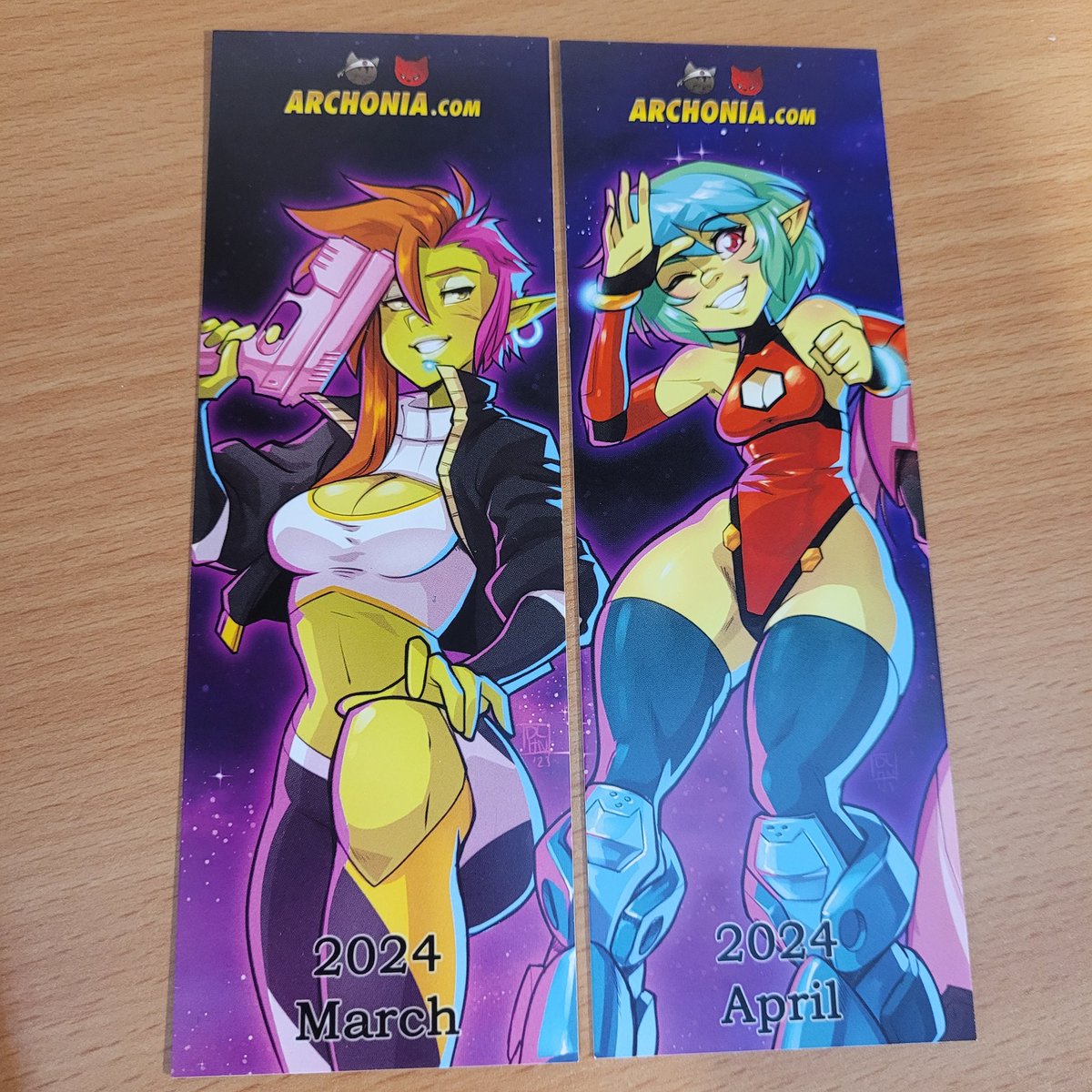 The April bookmark for @Archonia is in, featuring Nalani this month! Part 2 of a 3 bookmark set :D