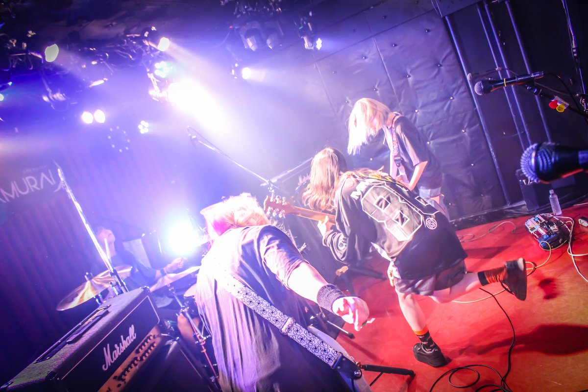 hug2fooo's tweet photo. 3/29 新宿SAMURAI
庄八から愛を込めて Vol.5
きてくれた皆様ありがとうございました!
@lxixsxa_0417 さん
素敵な企画呼んでくれてありがとうございます!
photo by @krmpro14
#ハグフォー
#hug2fooo https://t.co/BSpD6oM368