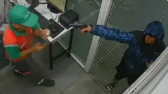 Gus_HL2's tweet photo. Si tiene edad para usar un arma y matar a sangre fría, tiene edad para ir preso. Me importa muy poco qué sea menor. Es corta la bocha. https://t.co/CQhuV9S1D0