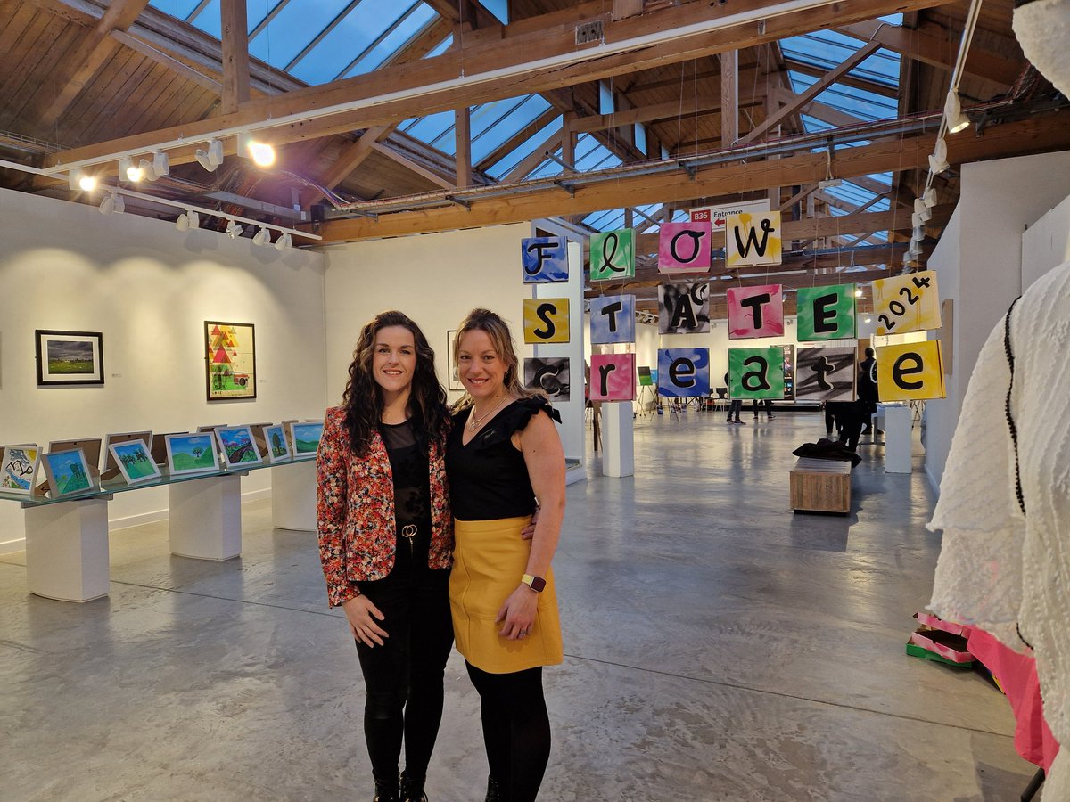 The calm before the Celebration! We took a moment to see the whole piece of work in its entirety... What a great space, with great talented people! More pics to follow! #unitedartproject @Bradford_YJS @WilkoWilkes