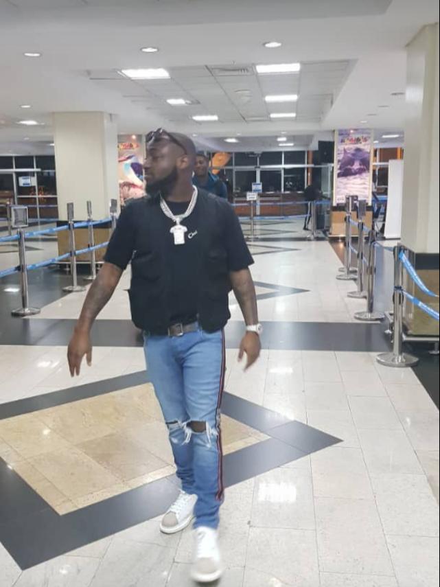 𒆜ʀoʟᴀɴᴅᴏ tweet media