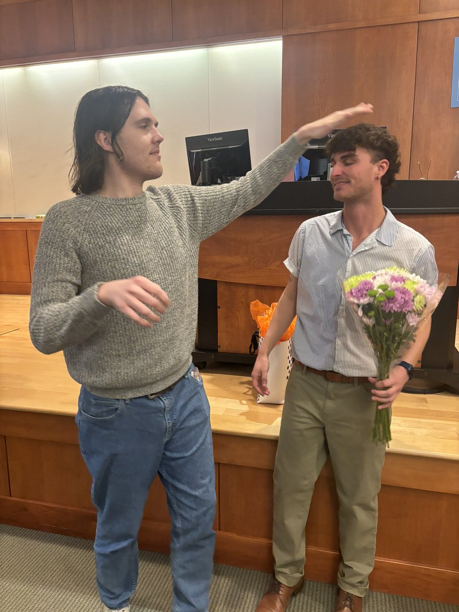 Drake Philip tweet media