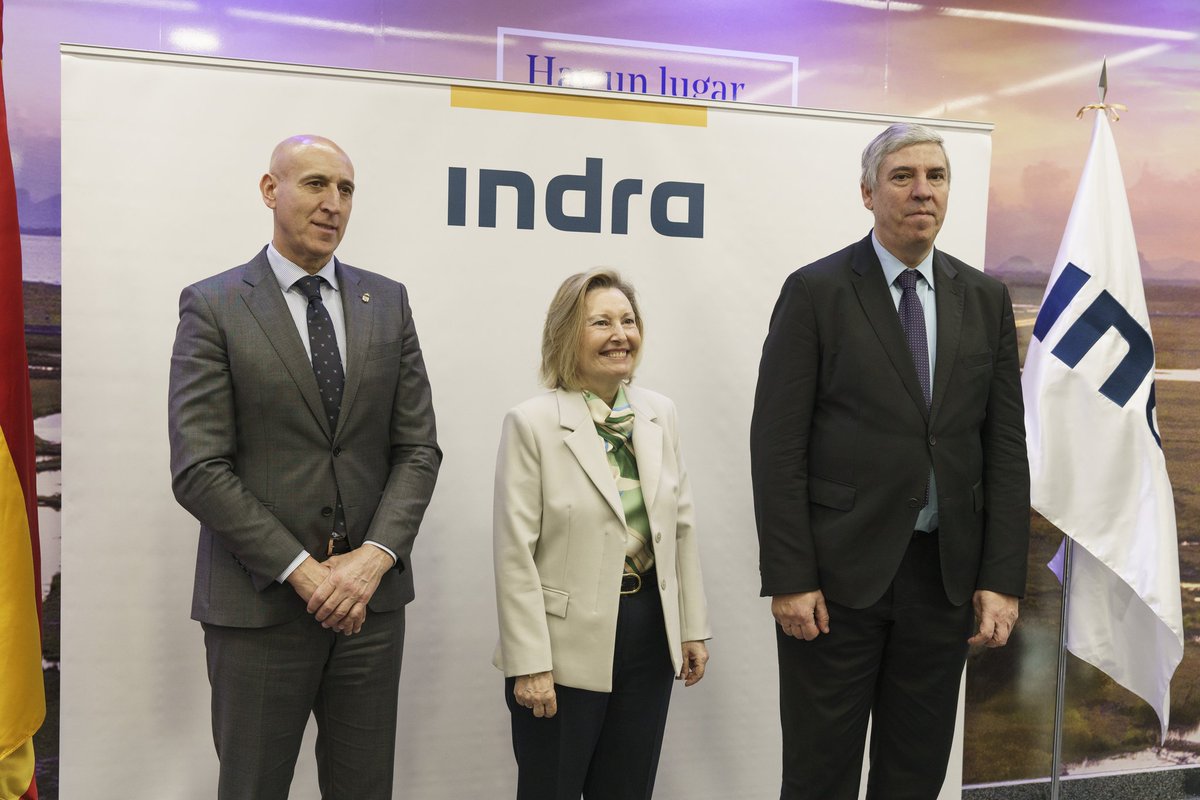 INDRA elige LEÓN como una de sus principales sedes para su plan estratégico a 2027.

El centro leonés incorporará 150 ingenieros, hasta los 400. Será el mayor centro de Indra en el Noroeste.

Indra es una de las principales compañías globales de defensa, aeroespacio y tecnología.