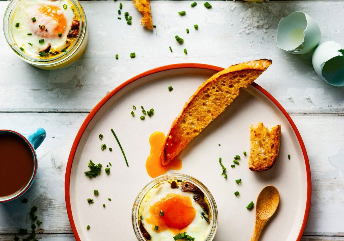 🥚Make Friday GOOD with our exquisite Coddled Eggs with Truffled Mushrooms and Potato Purée recipe from #FairburnsEggs Recipe here: northernlifemagazine.co.uk/coddled-eggs-w… #EasterRecipe #LuxuryDining #TruffleMagic
